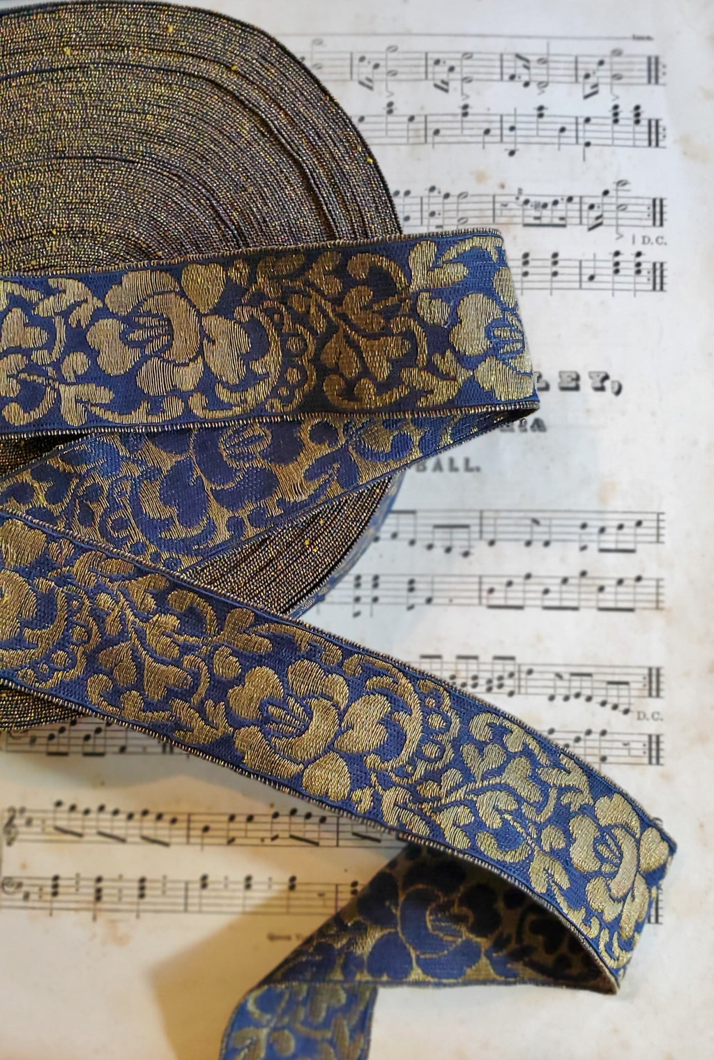 Navy/Gold Floral Metallic Galloon Trim