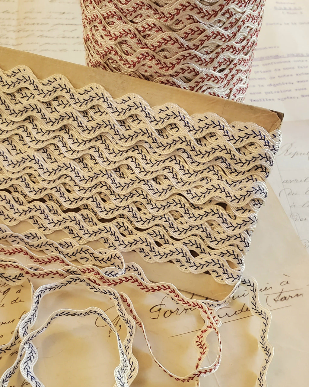 Feather Stitch Ricrac