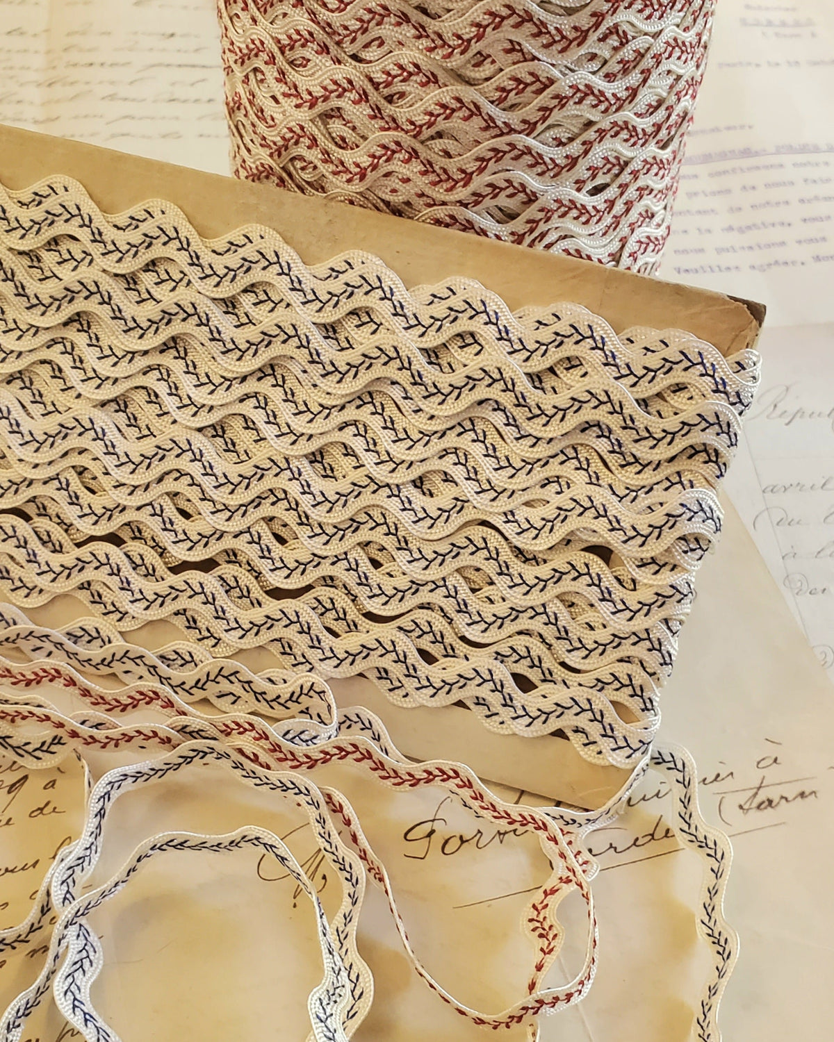 Feather Stitch Ricrac