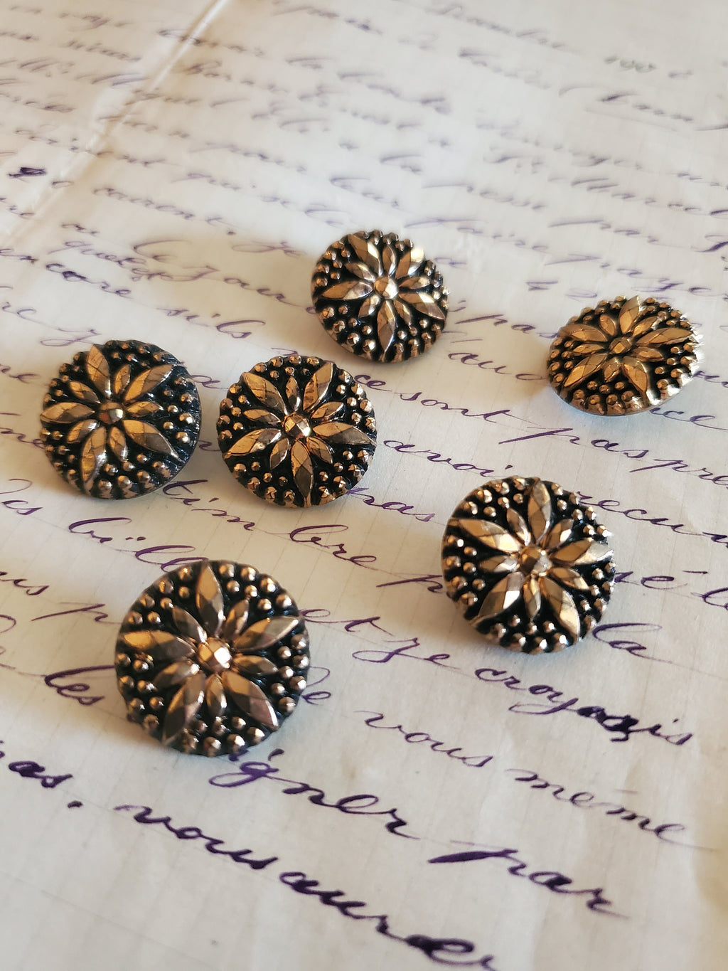 6 Black and Gold Glass Floral Buttons