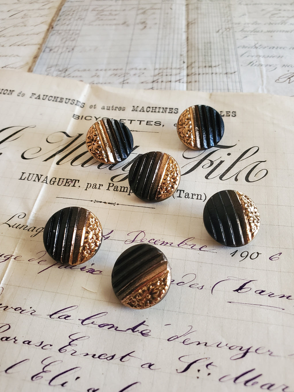 6 Vintage Art Deco Glass Buttons