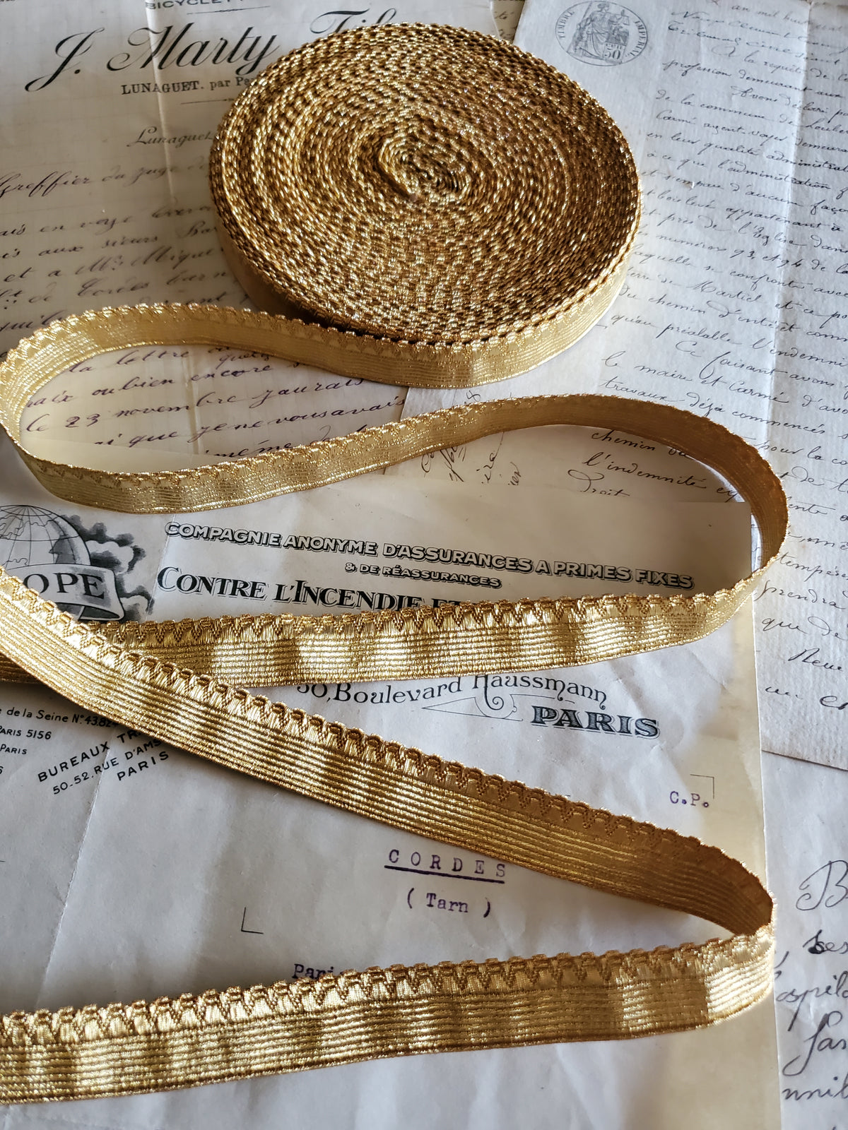 Metallic Gold Thread Scallop Edge Military Trim