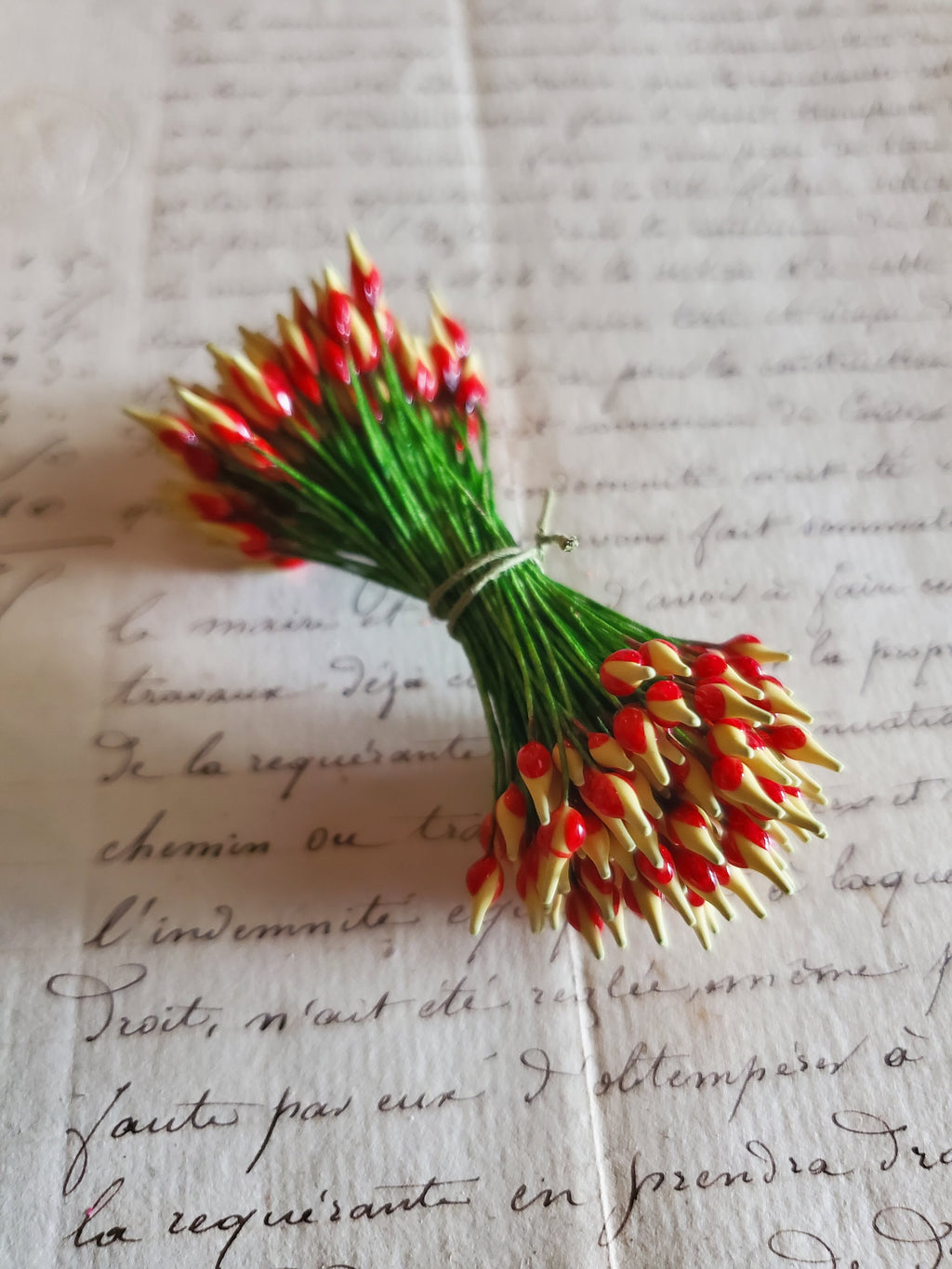 Vintage Green, Red and Yellow Stamen - 1 bunch