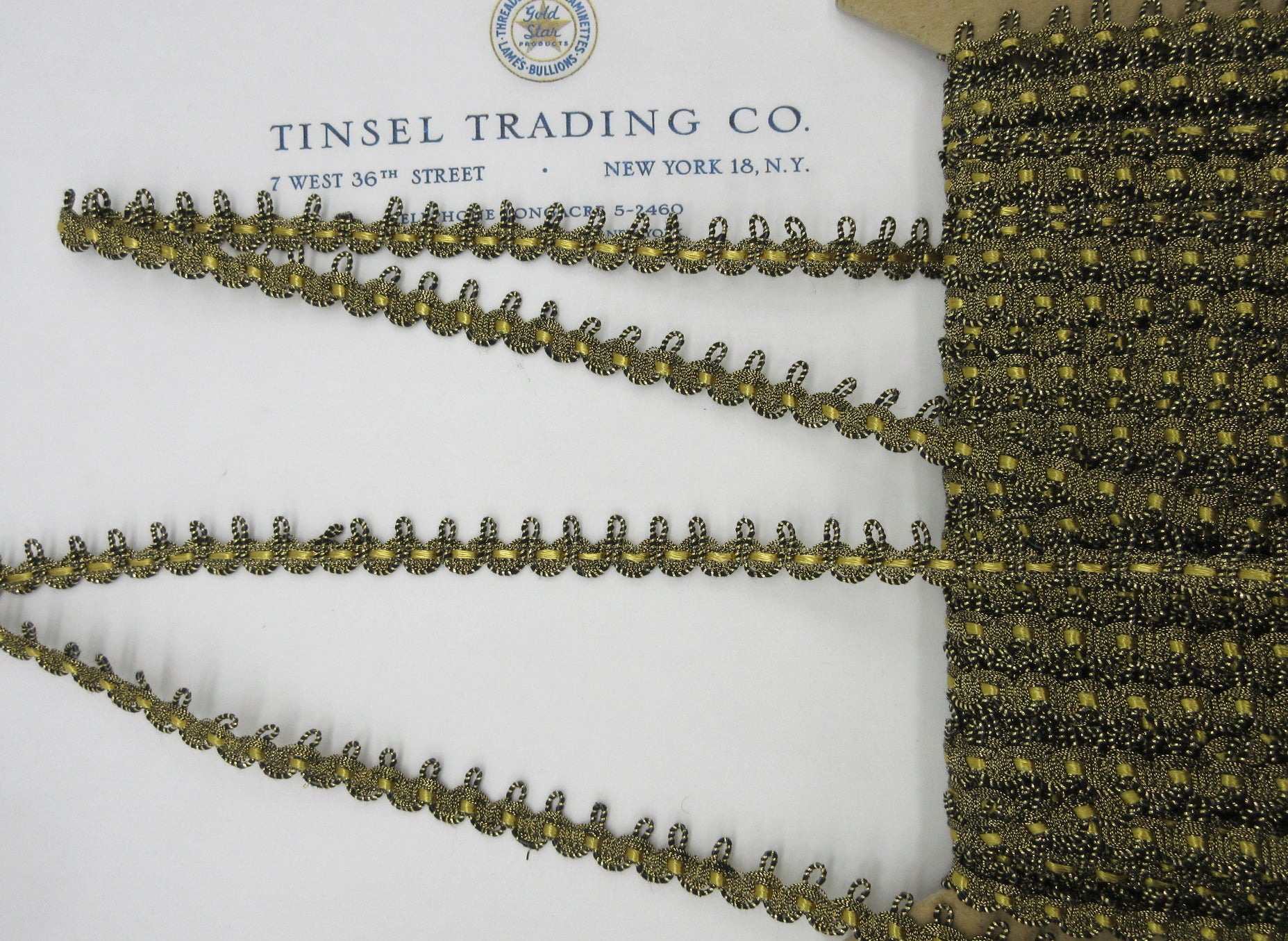 Gold Metallic Scallop Trim With Asst Colors 3/8" 2 Yards