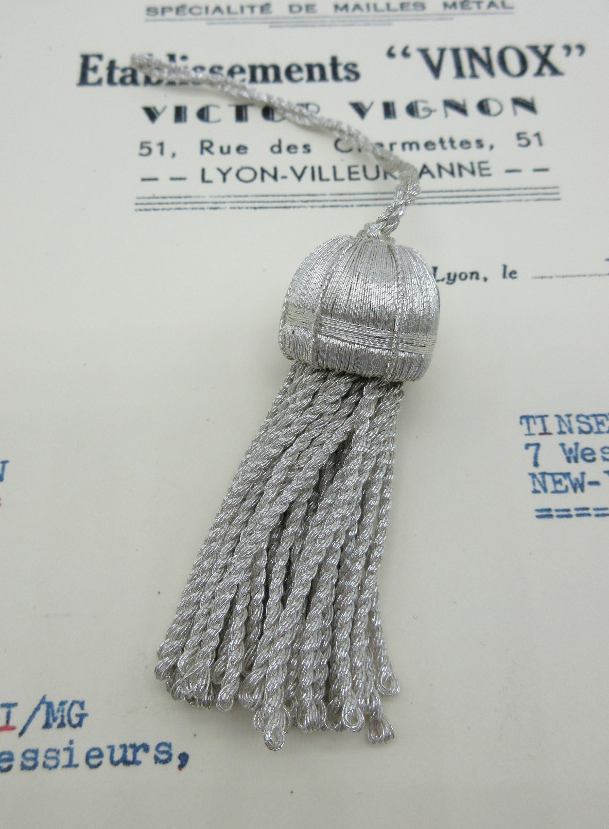 Metallic Tassels w/Round Top & Twisted Fringe