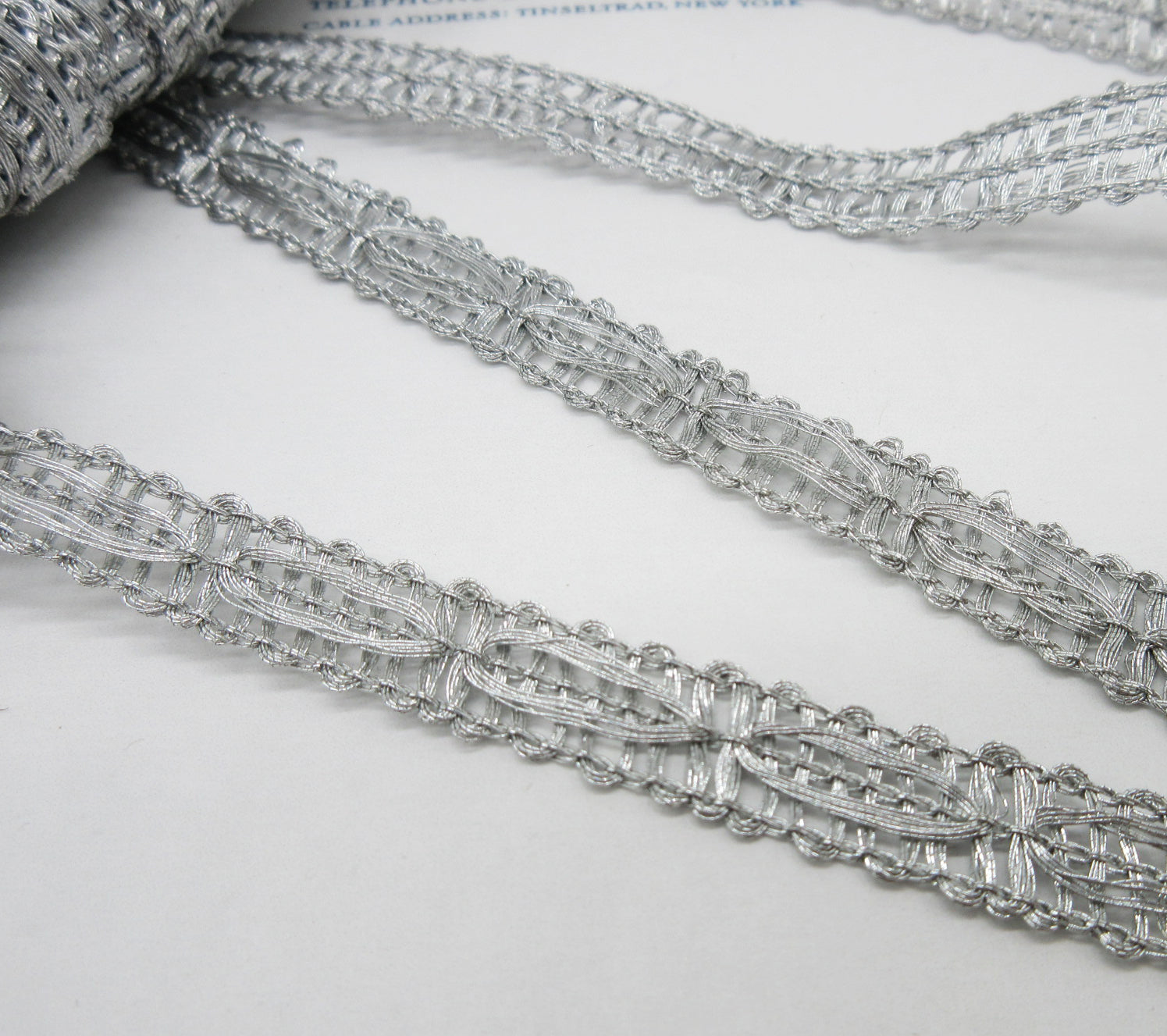 Dark Gold and Silver Metallic Trim W/Oval - 2 Yards