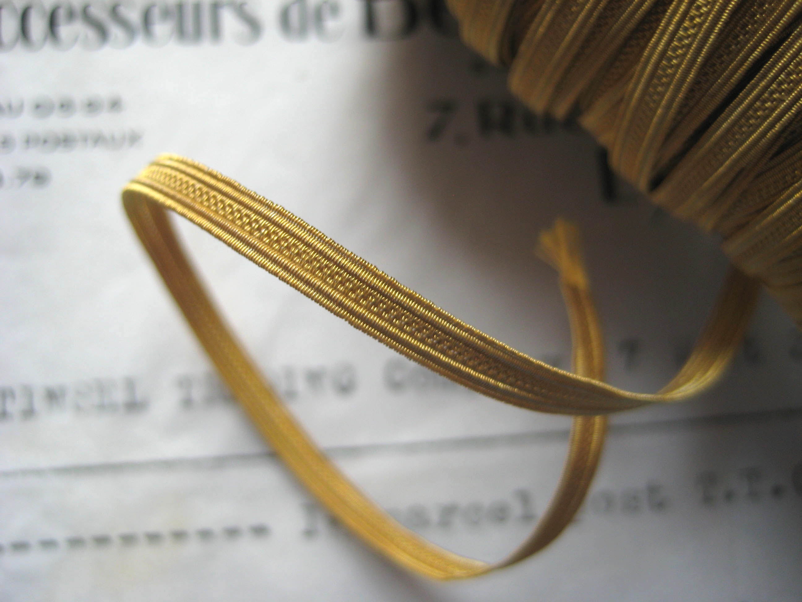 Gold Military Metallic Wire Trim 1/8"