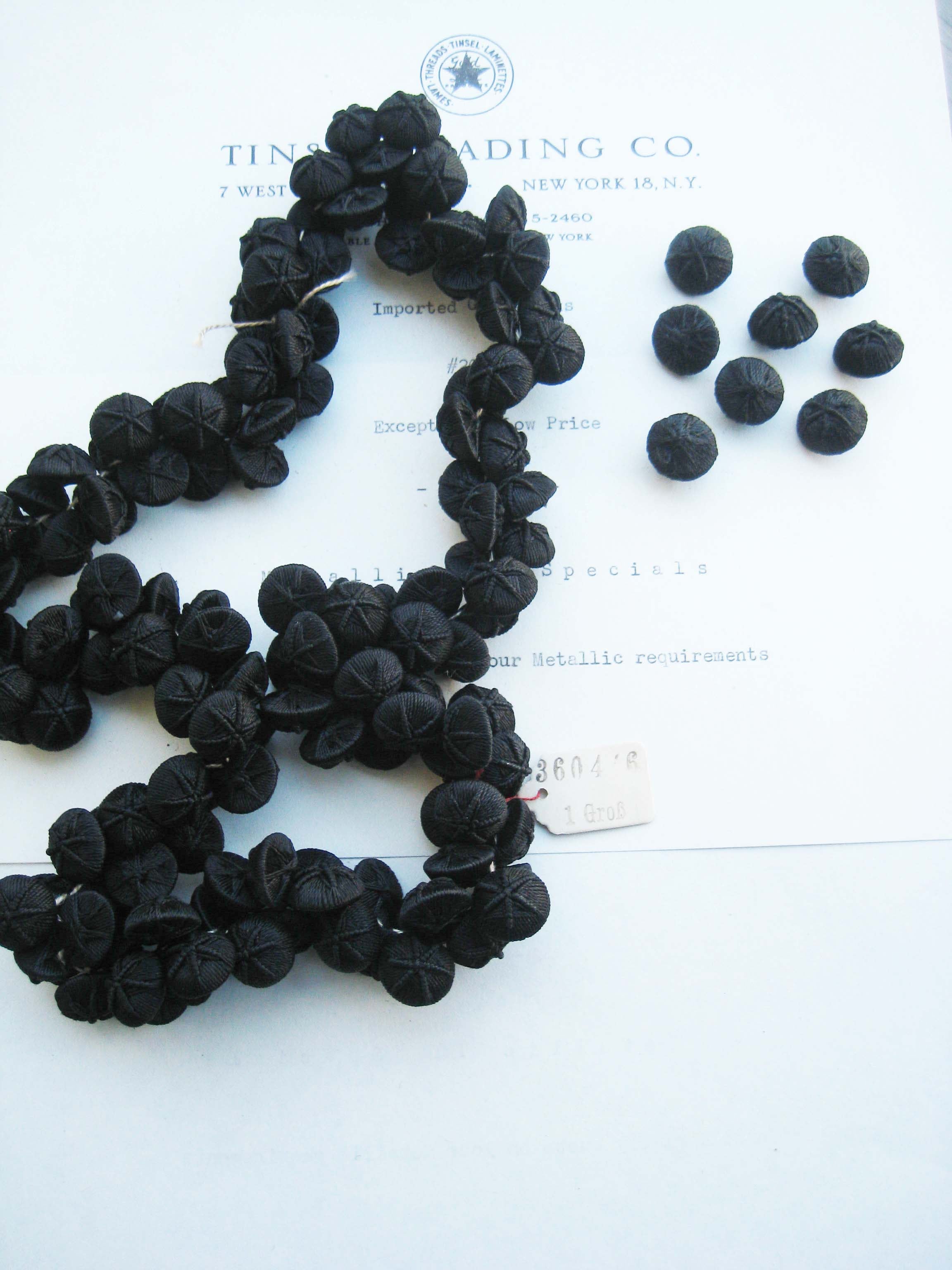 Black Star Button 1 Doz
