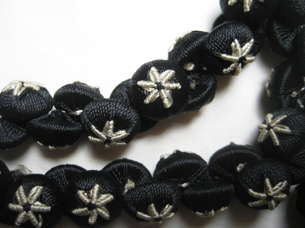 Black/Cream Star Buttons 1 Dozen