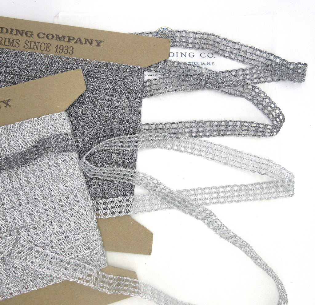 Triple Ring Silvers Metallic Trim 3/4"