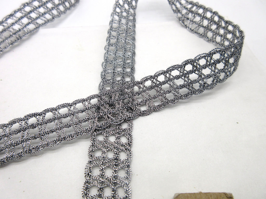 Triple Ring Silvers Metallic Trim 3/4"
