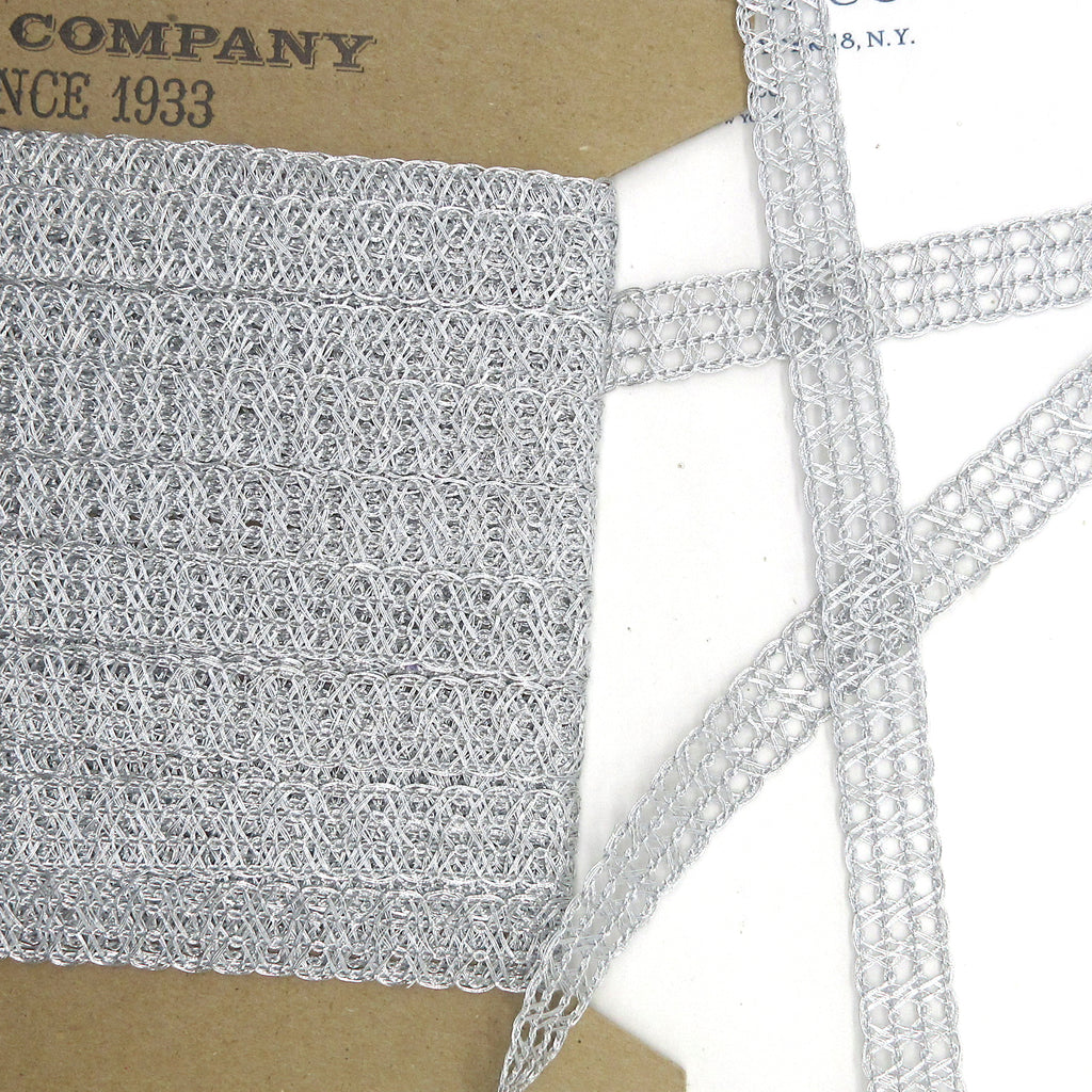 Triple Ring Silvers Metallic Trim 3/4"