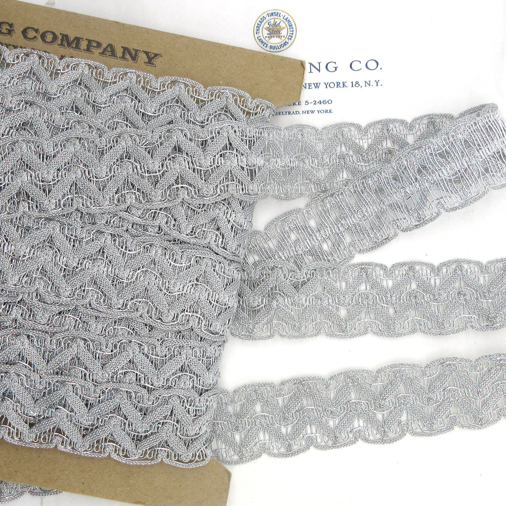 Double Zig Zag Metallic Trim  1 1/4"