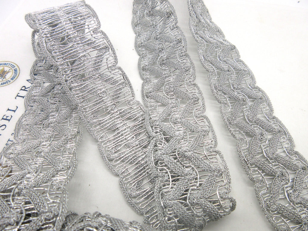 Double Zig Zag Metallic Trim  1 1/4"
