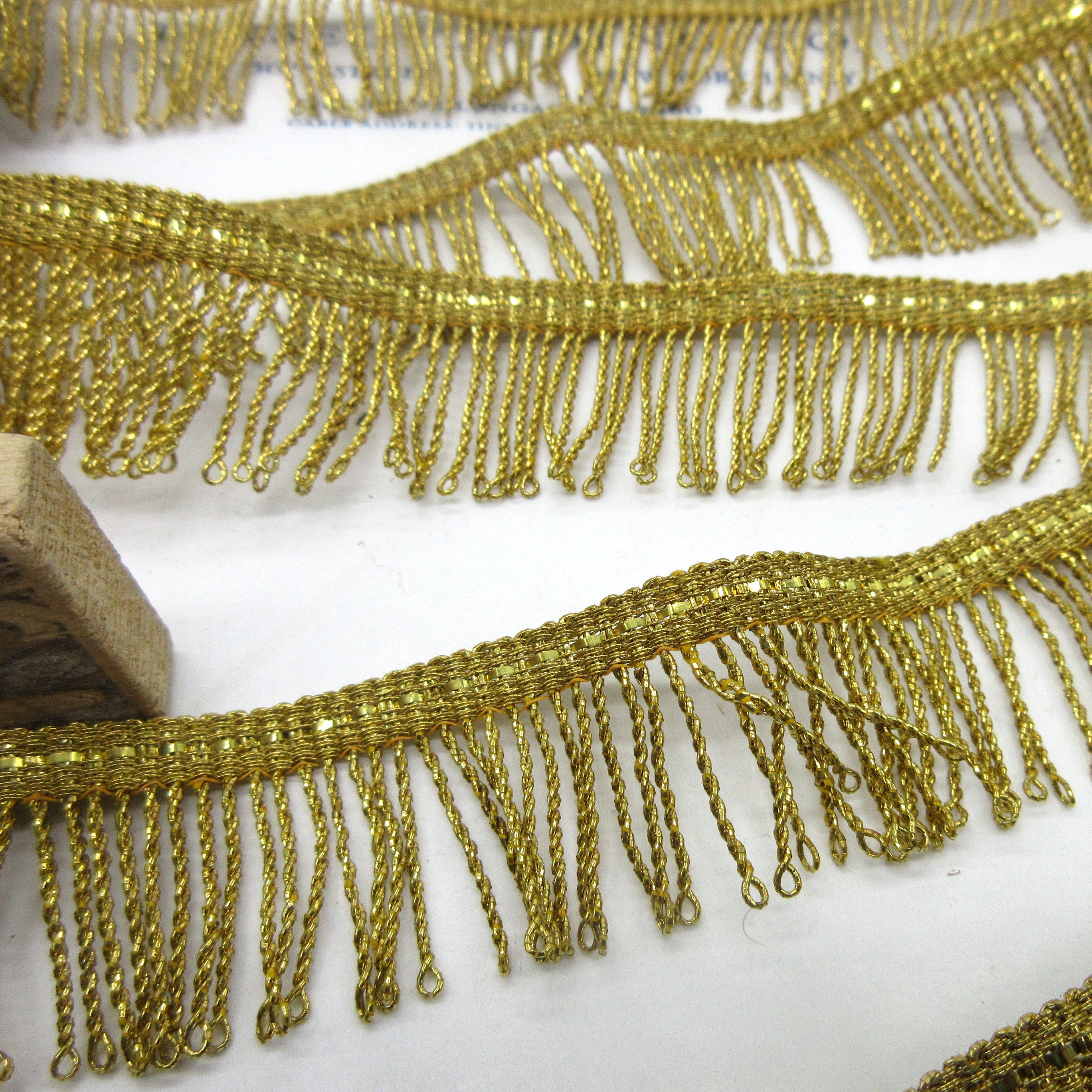Gold Metallic Twist Fringe 1"