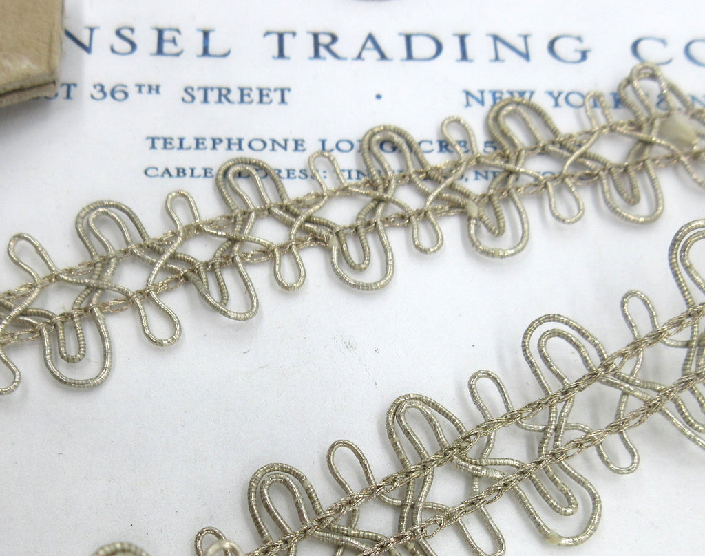 Silver Metallic Double Looped Trim 1"