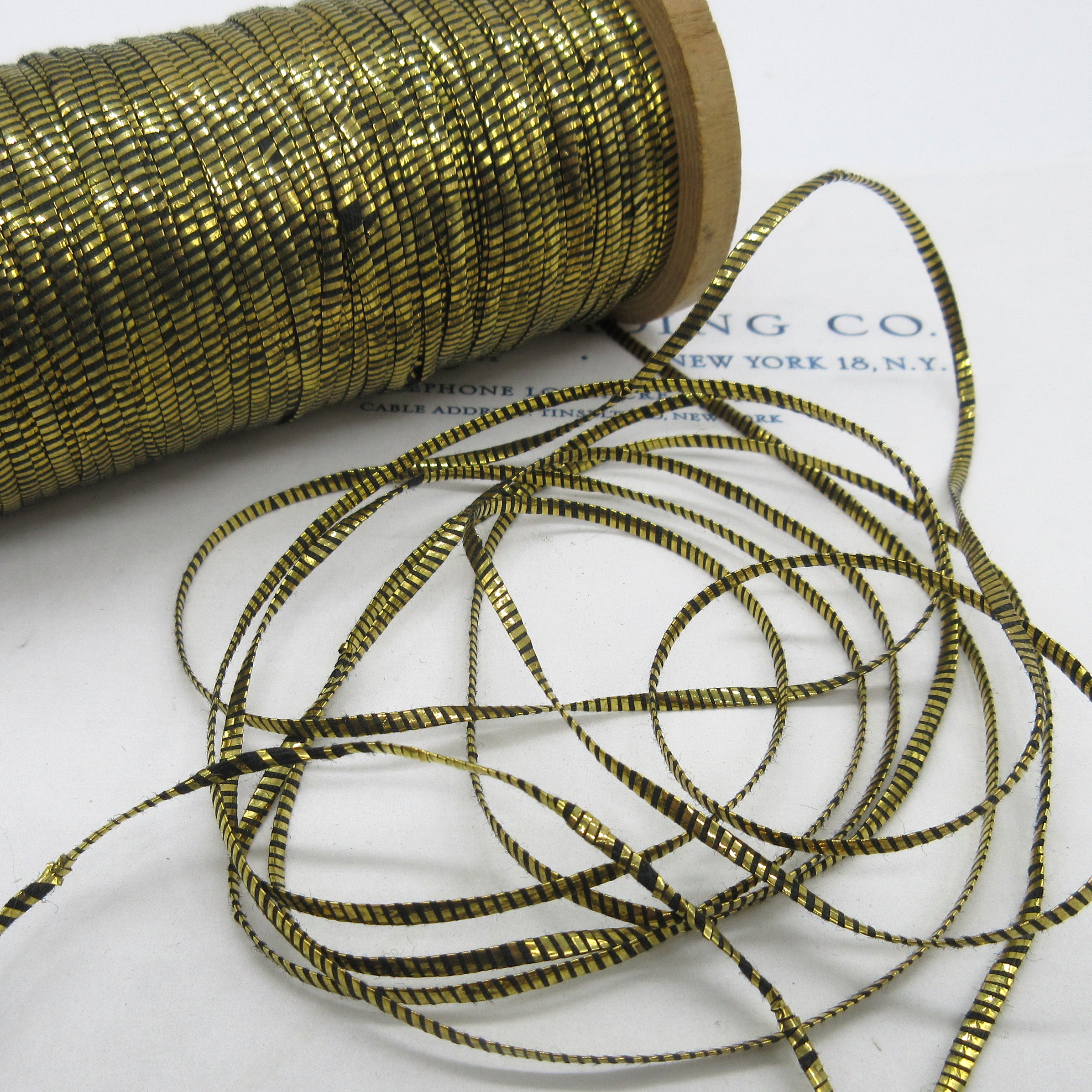 Flat Oval Gold/Black Metallic Twine Thread 3/32" 3 Yards
