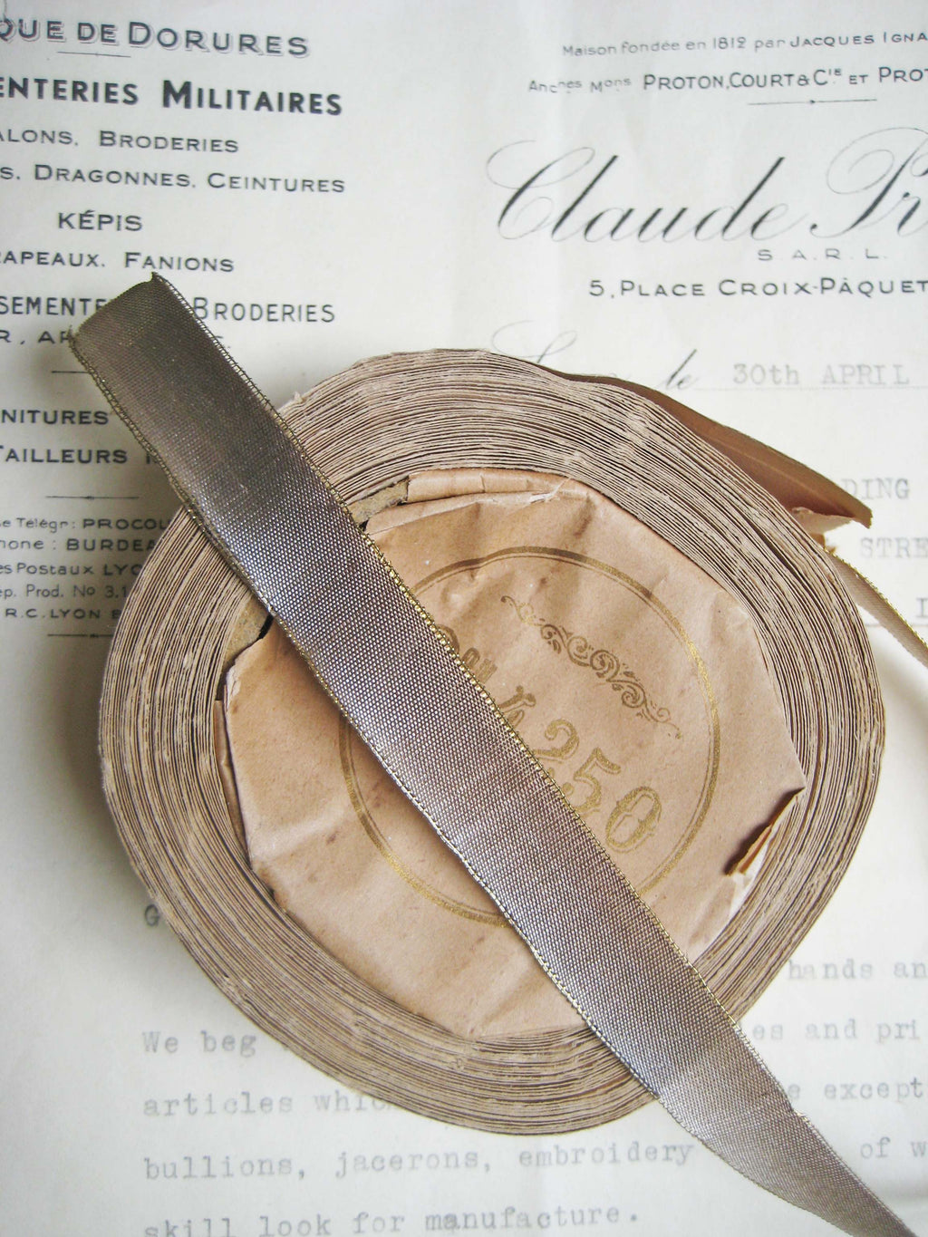 Brown/Gold Metallic Ombre Unopened Spool 10 Yards