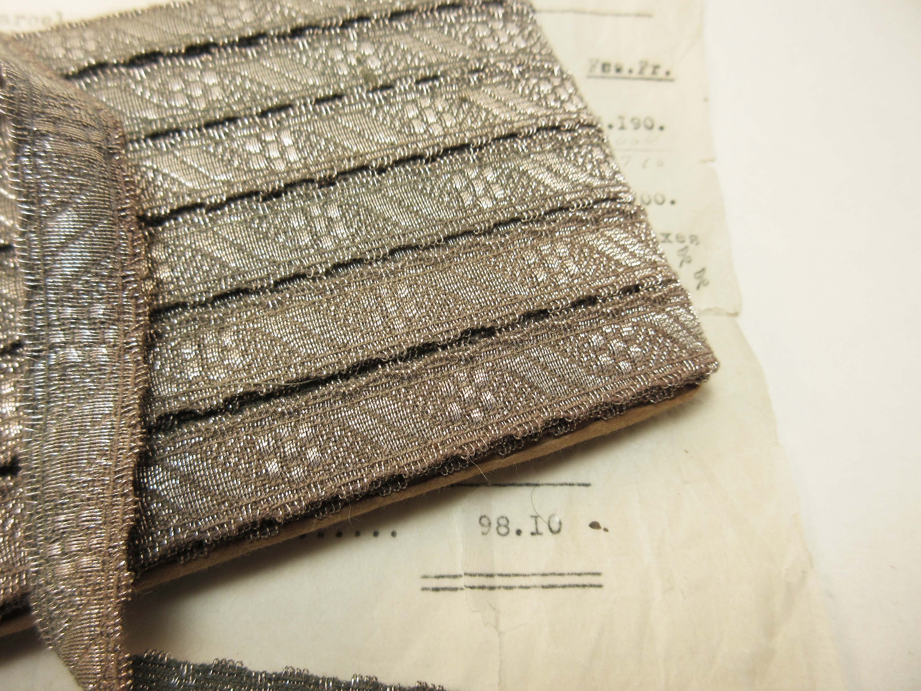 Silver/Gray Metallic Galloon Trim 9/16"