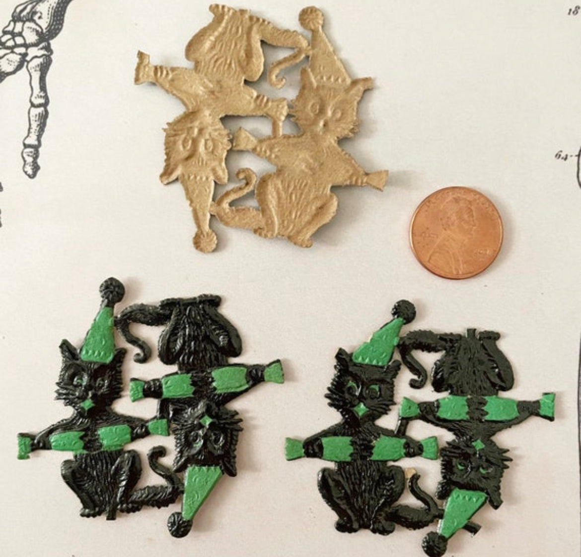 Black Cat w/Firecracker Scrap 4 pcs