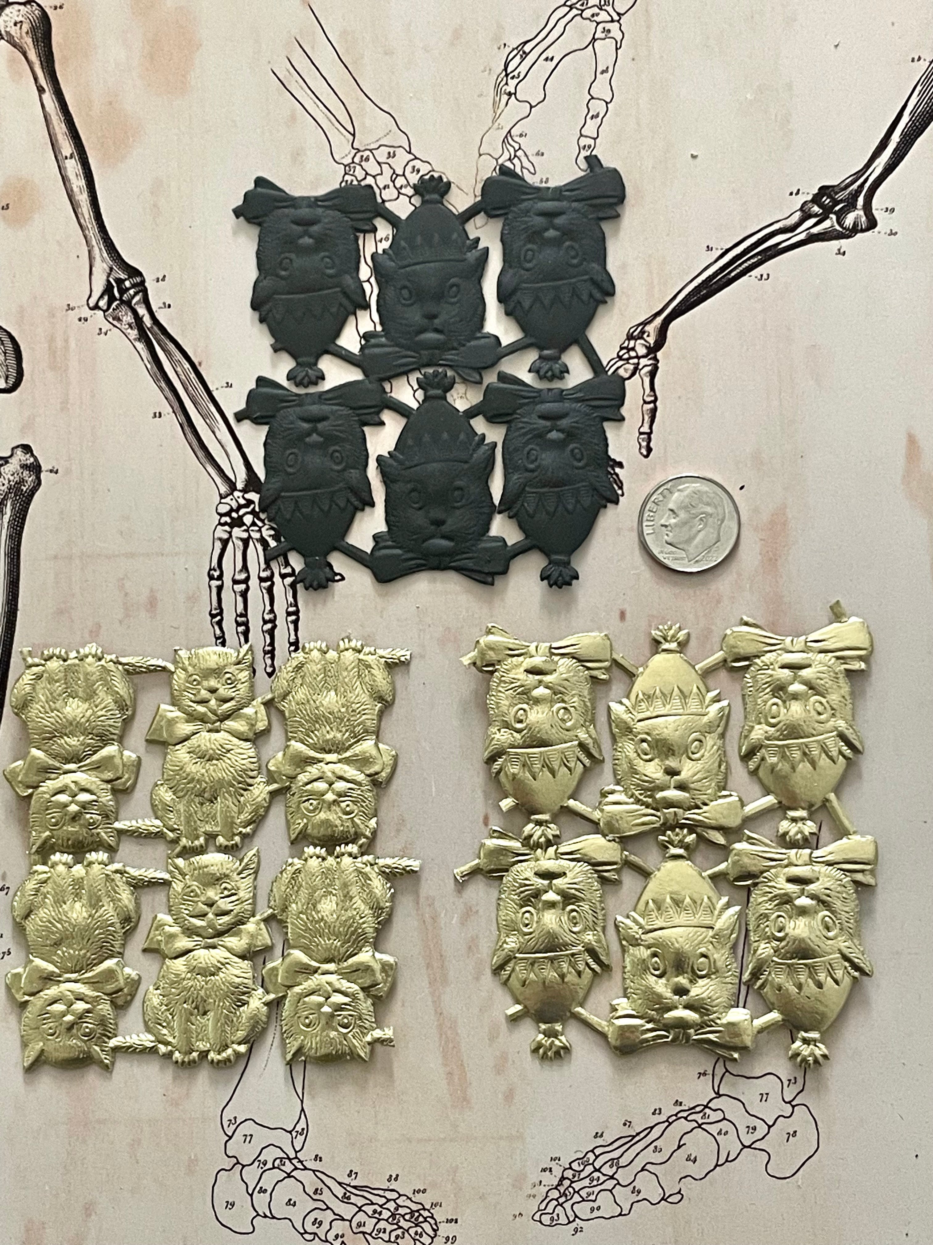 2 Assortments Cat Halloween Dresden