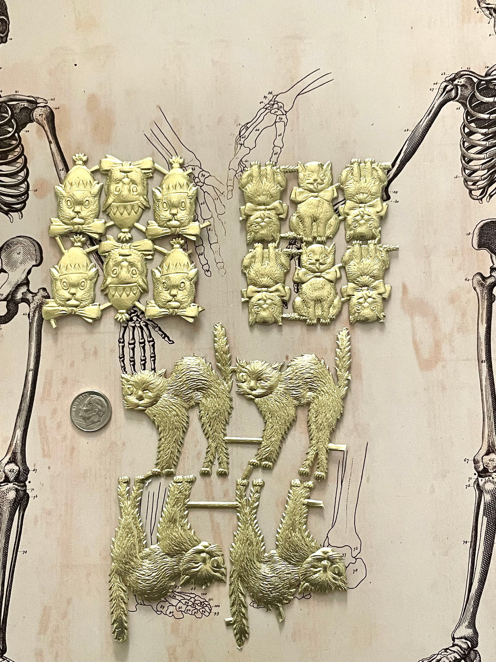 2 Assortments Cat Halloween Dresden