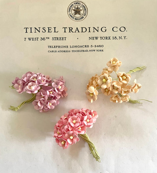 20 Paper Blossoms 3 Colors