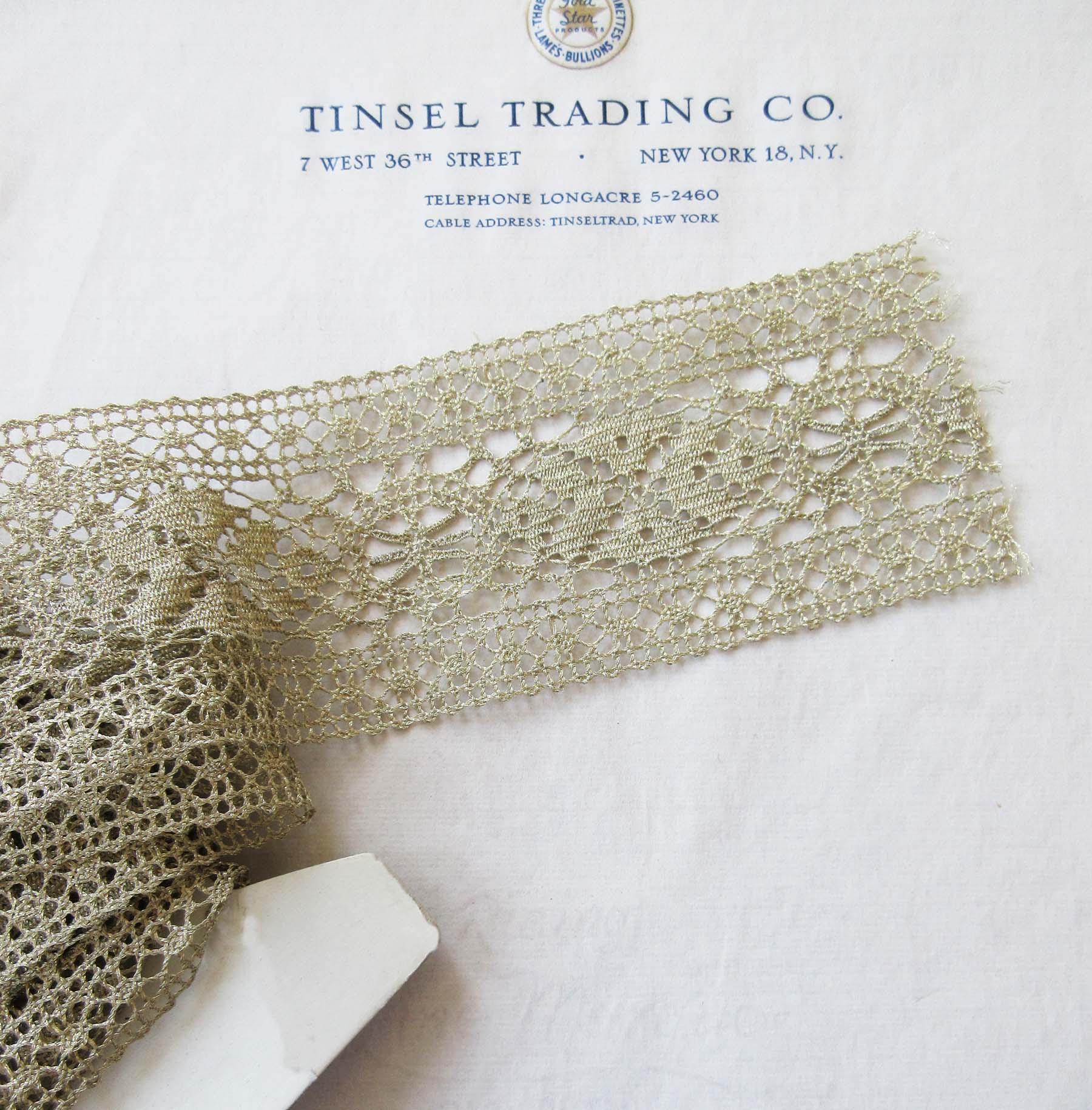Lt Gold Metallic Lace Trim 2 1/2"